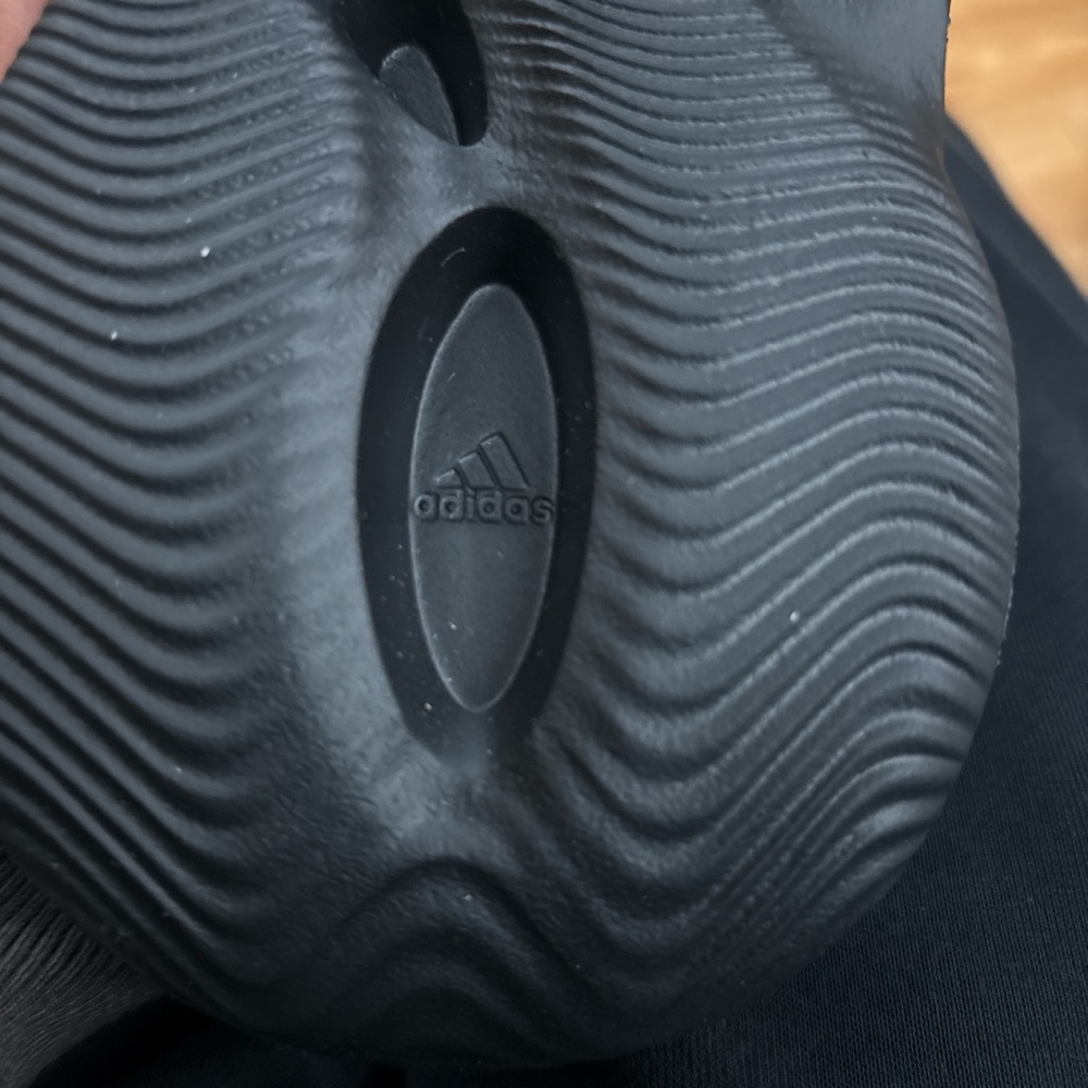 Adidas Foam Runner in Black - Picture 4 of 6